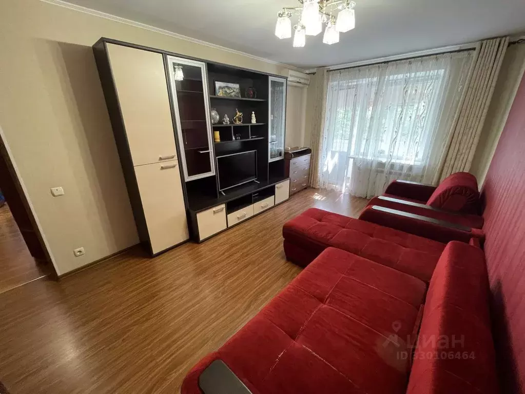 2-к кв. Крым, Феодосия ул. Караимская, 4 (45.2 м) - Фото 1