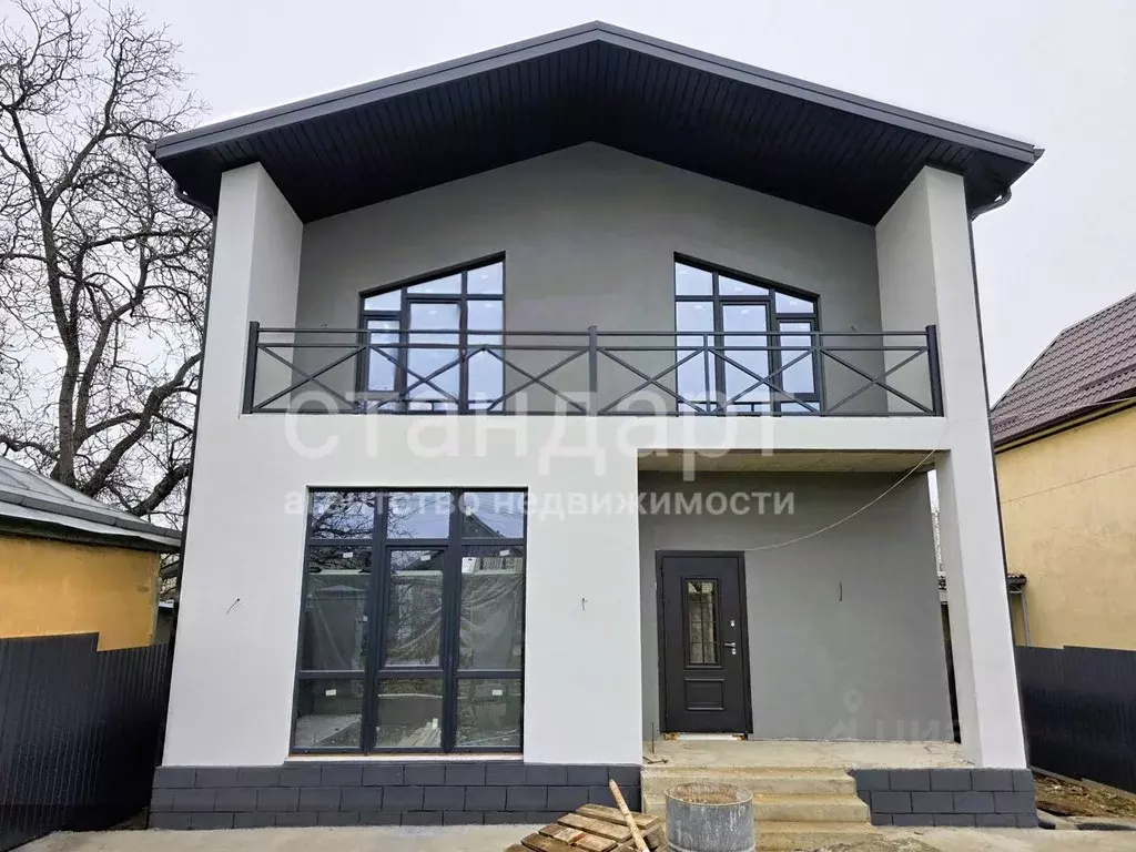 Дом в Ставропольский край, Ессентуки ул. Шмидта (222 м) - Фото 1