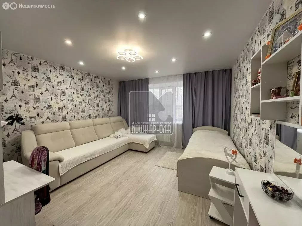 2-комнатная квартира: Медведево, посёлок городского типа Медведево, ... - Фото 1