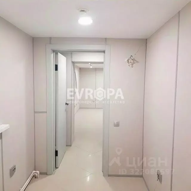 Офис в Ульяновская область, Ульяновск Молочный пер., 1А (32 м) - Фото 1