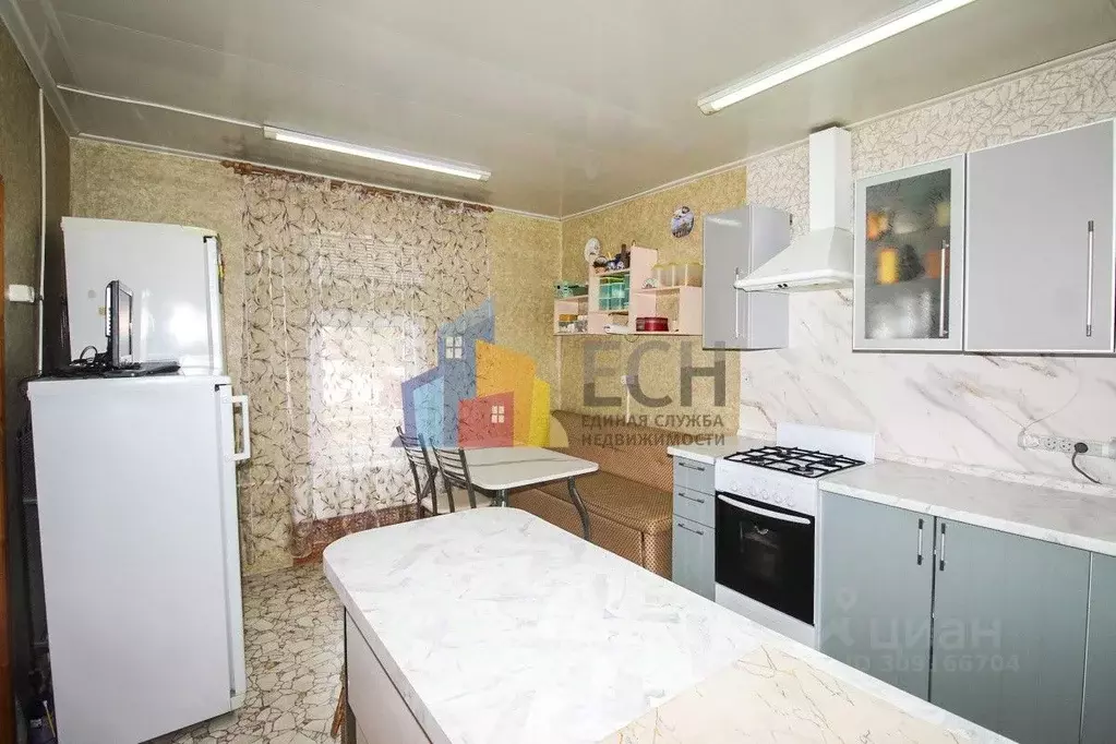 Дом в Тульская область, Новогуровский рп ул. Железнодорожная, 33 (83 ... - Фото 1