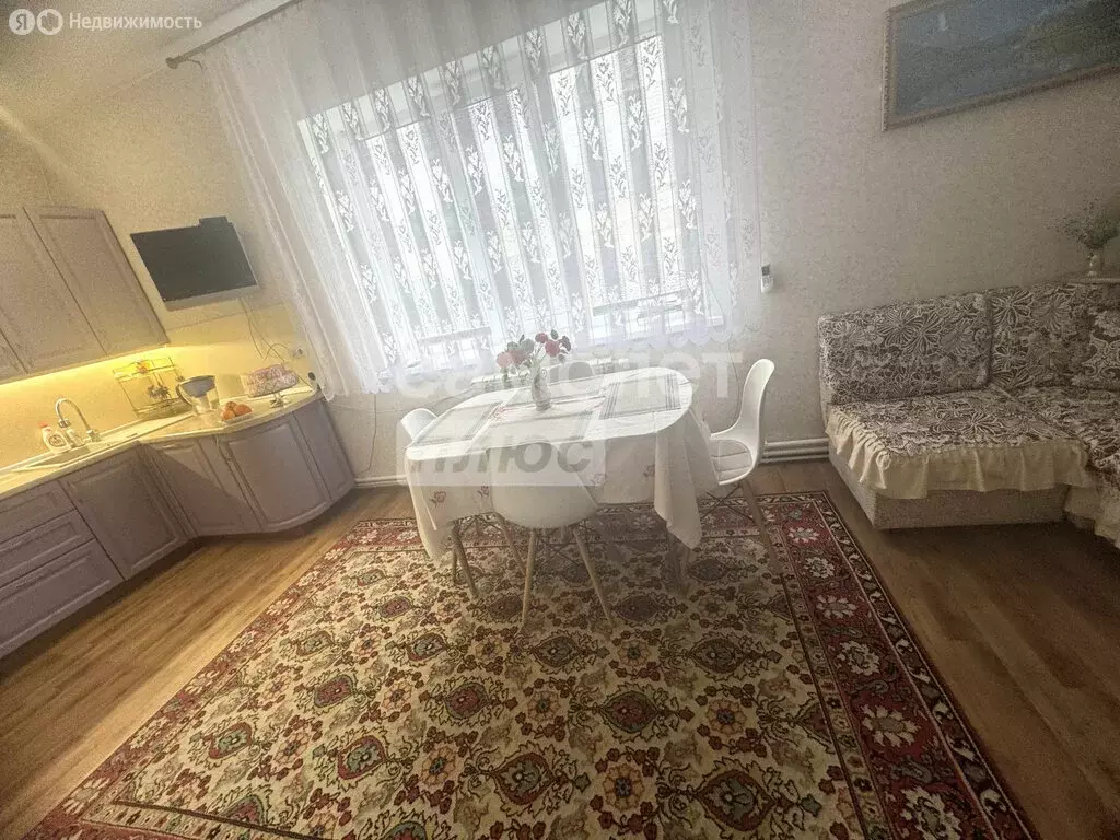 Дом в Кореновск, улица Чернышевского (130 м) - Фото 2