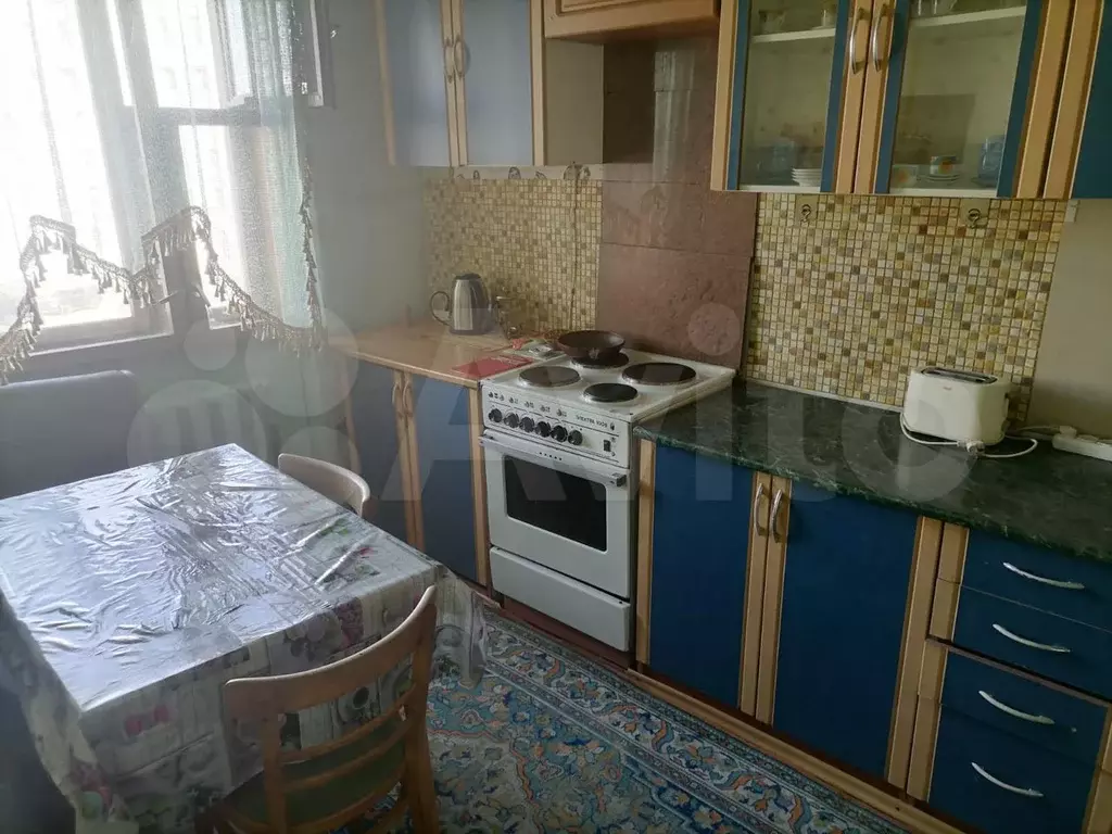 2-к. квартира, 60м, 3/5эт. - Фото 0