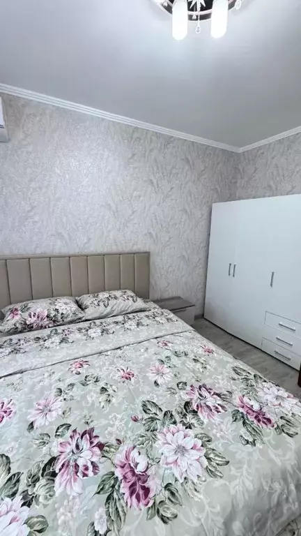 2-к кв. Калмыкия, Элиста ул. Чкалова, 14 (64.0 м) - Фото 1