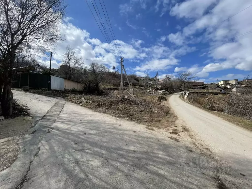 Участок в Севастополь ул. Выгонная, 11 (9.8 сот.) - Фото 1