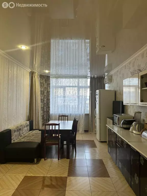 3-комнатная квартира: Анапа, Промышленная улица, 9 (146 м) - Фото 0