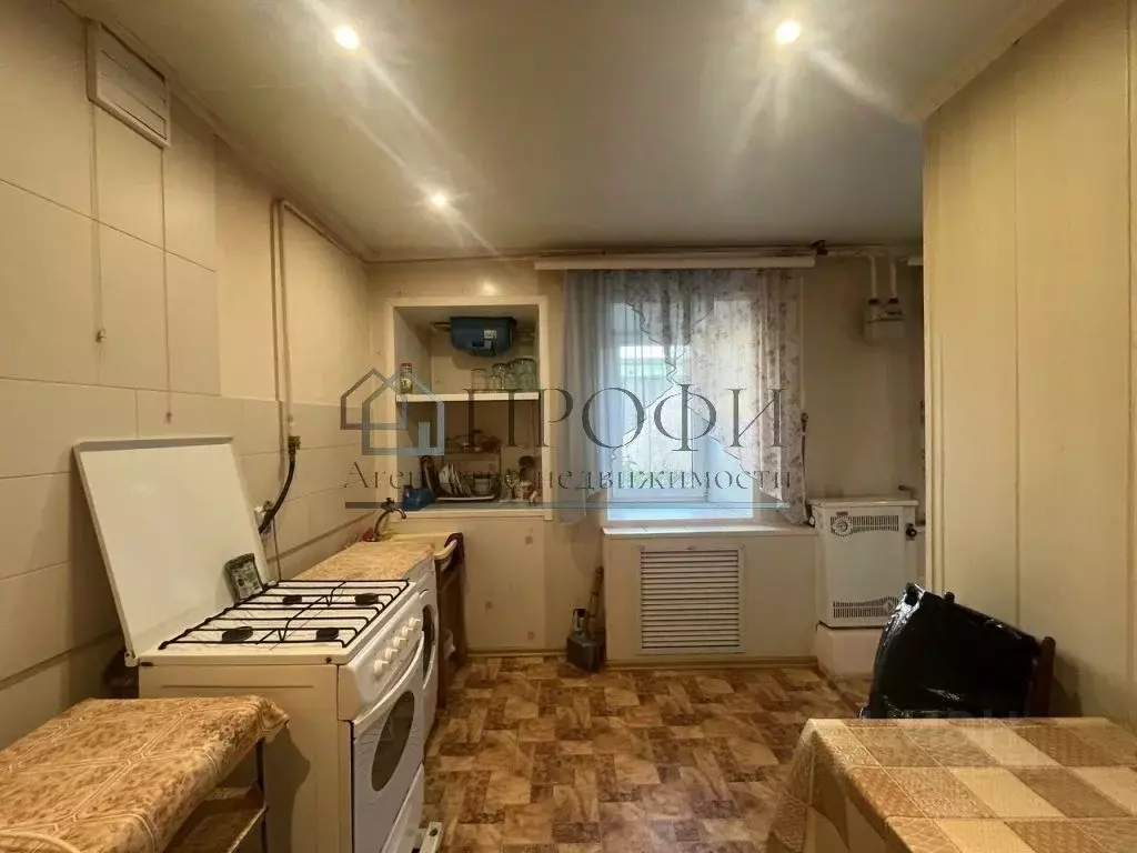 2-к кв. Белгородская область, Новый Оскол Гражданская ул., 62 (61.3 м) - Фото 1