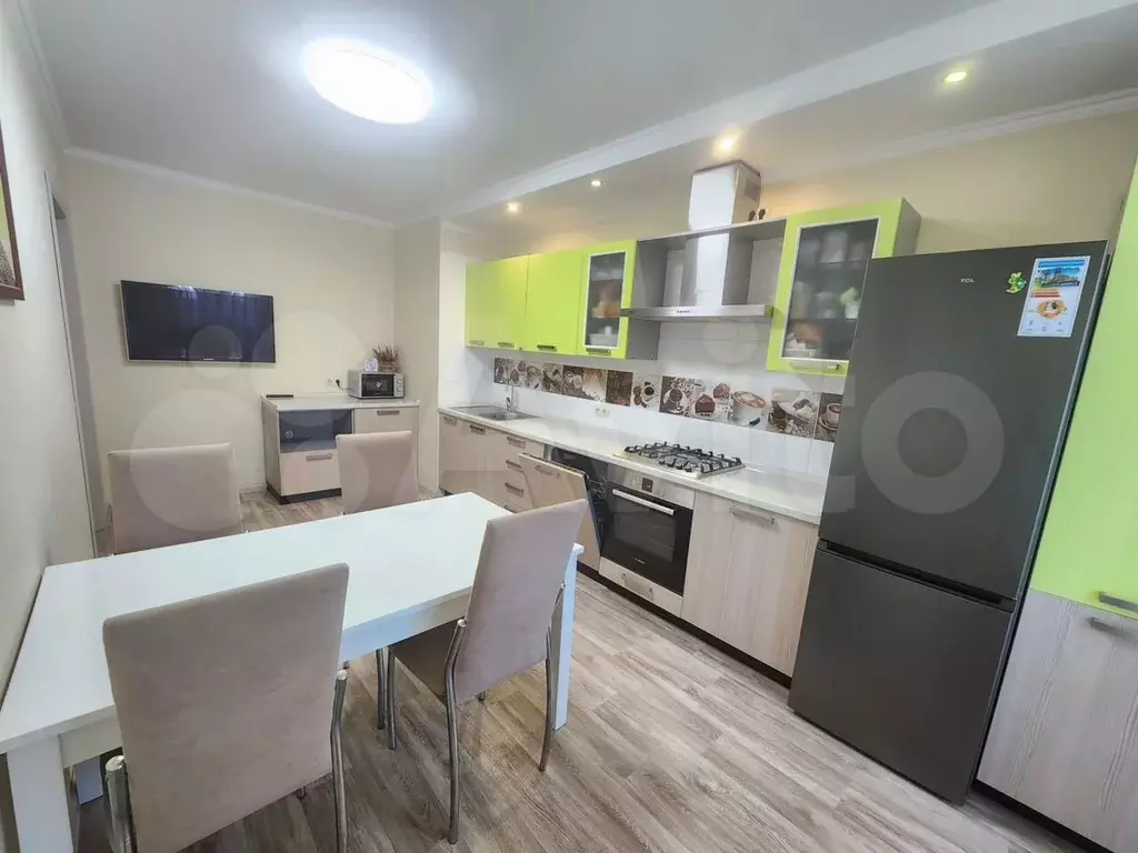 3-к. квартира, 80 м, 3/10 эт. - Фото 0