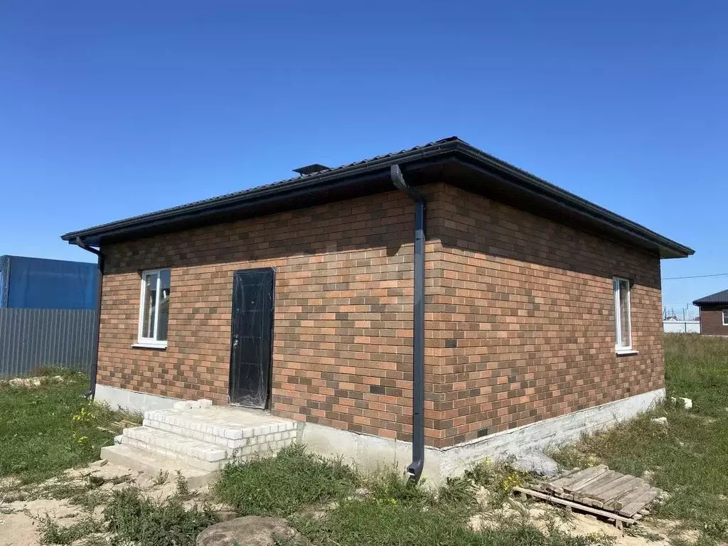 Дом в Воронежская область, Семилукский район, с. Девица Кольцовская ... - Фото 1