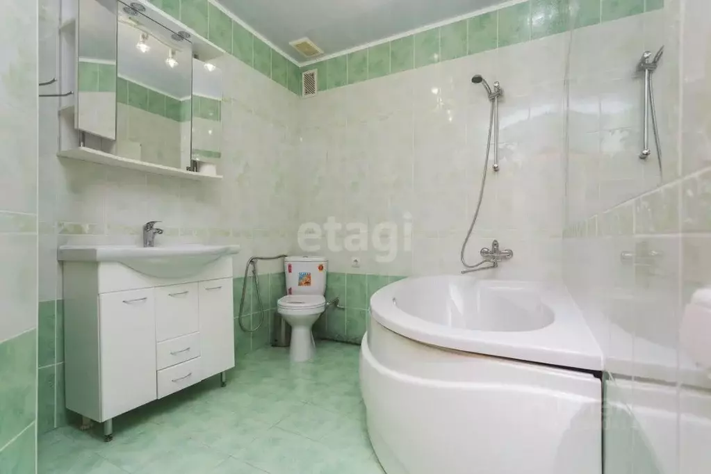 Дом в Башкортостан, Уфимский район, Зубовский сельсовет, с. Лебяжий ... - Фото 2