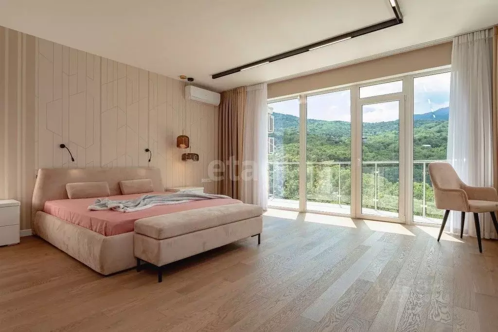 4-к кв. Крым, Ялта муниципальный округ, Виноградное пгт ш. ... - Фото 0