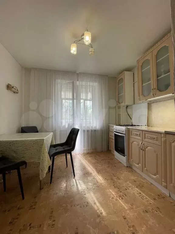 2-к. квартира, 54 м, 1/5 эт. - Фото 0