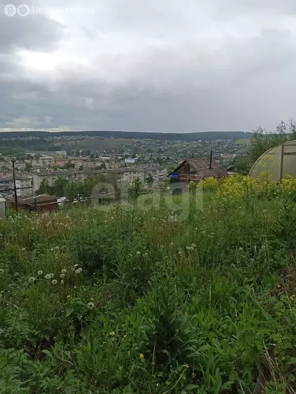Дом в Усть-Катав, улица 40 лет Октября (24.6 м) - Фото 1
