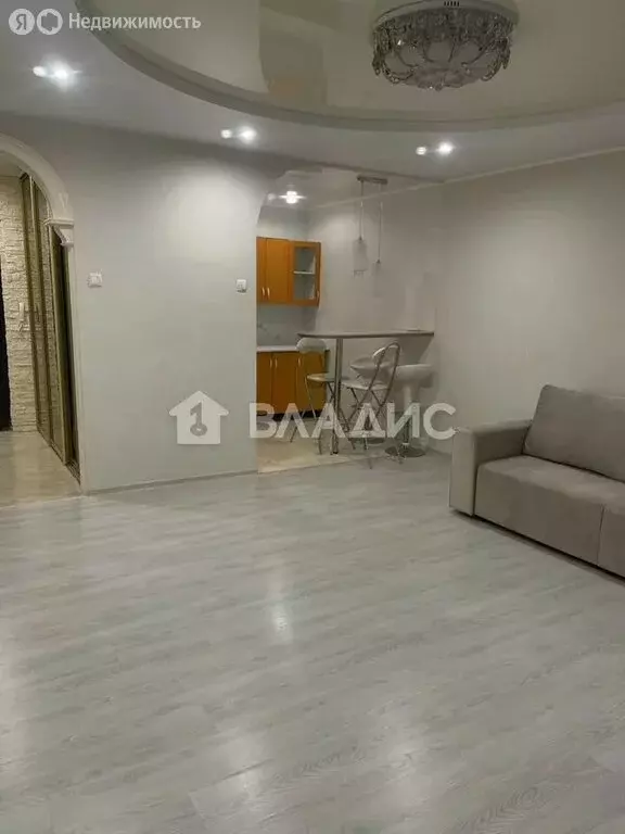 2-комнатная квартира: посёлок городского типа Октябрьский, микрорайон ... - Фото 2