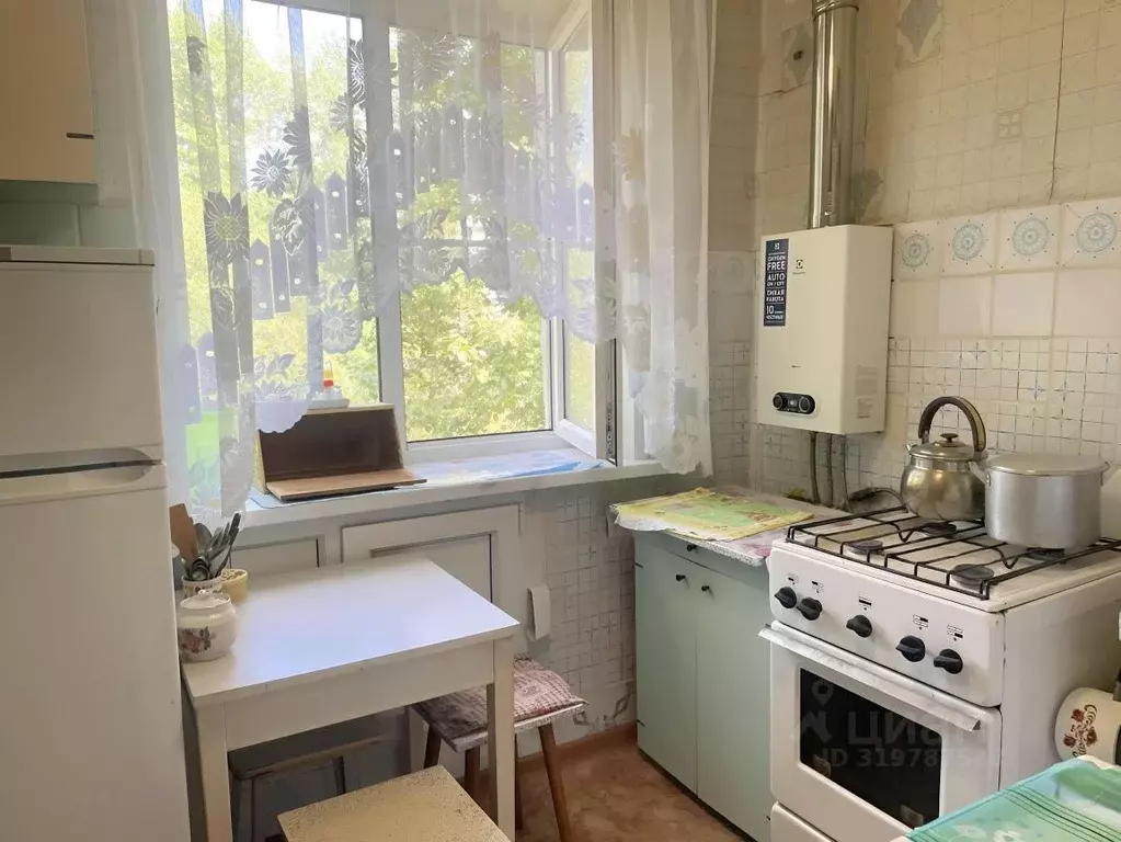 2-к кв. Саратовская область, Саратов ул. 3-я Степная, 4 (45.0 м) - Фото 1