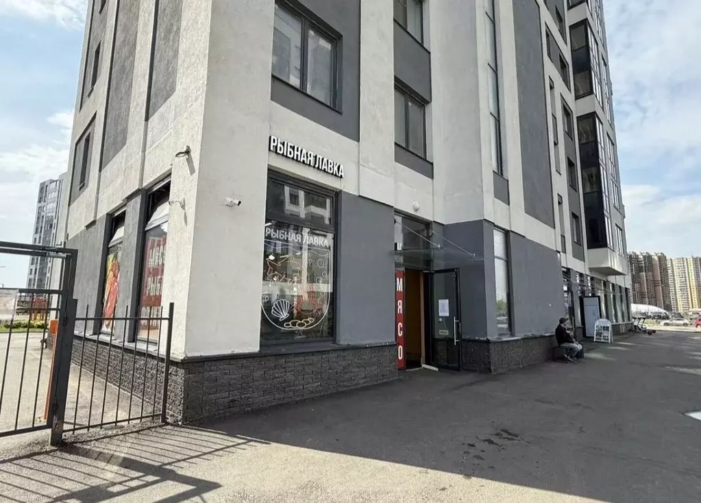 Помещение свободного назначения в Ленинградская область, Кудрово г. ... - Фото 1