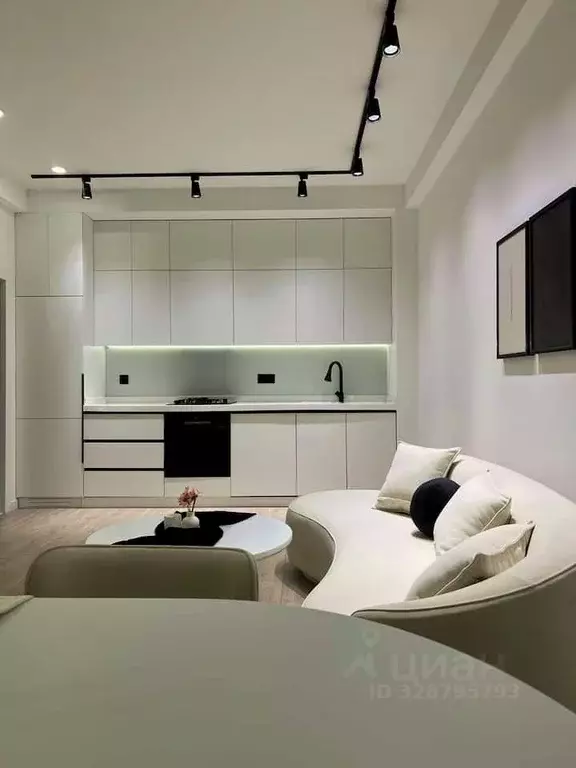 1-к кв. Краснодарский край, Сочи Центральный мкр, ул. Первомайская ... - Фото 1