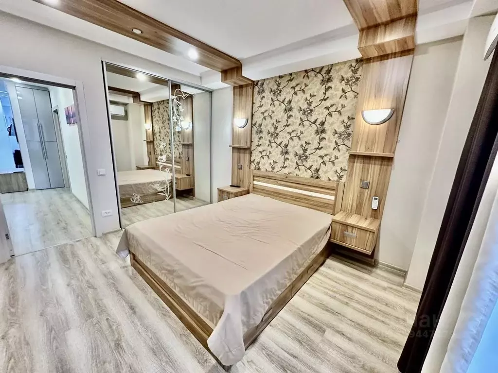 3-к кв. Севастополь ул. Репина, 1/2 (70.0 м) - Фото 0