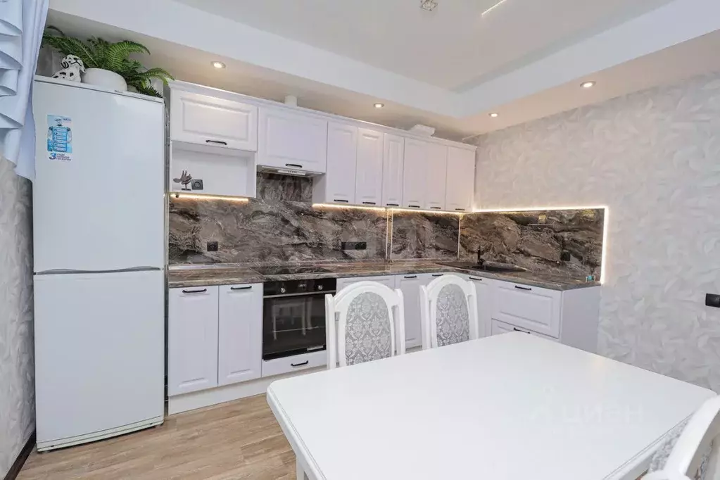 2-к кв. Оренбургская область, Оренбург Салмышская ул., 43/5 (42.4 м) - Фото 1