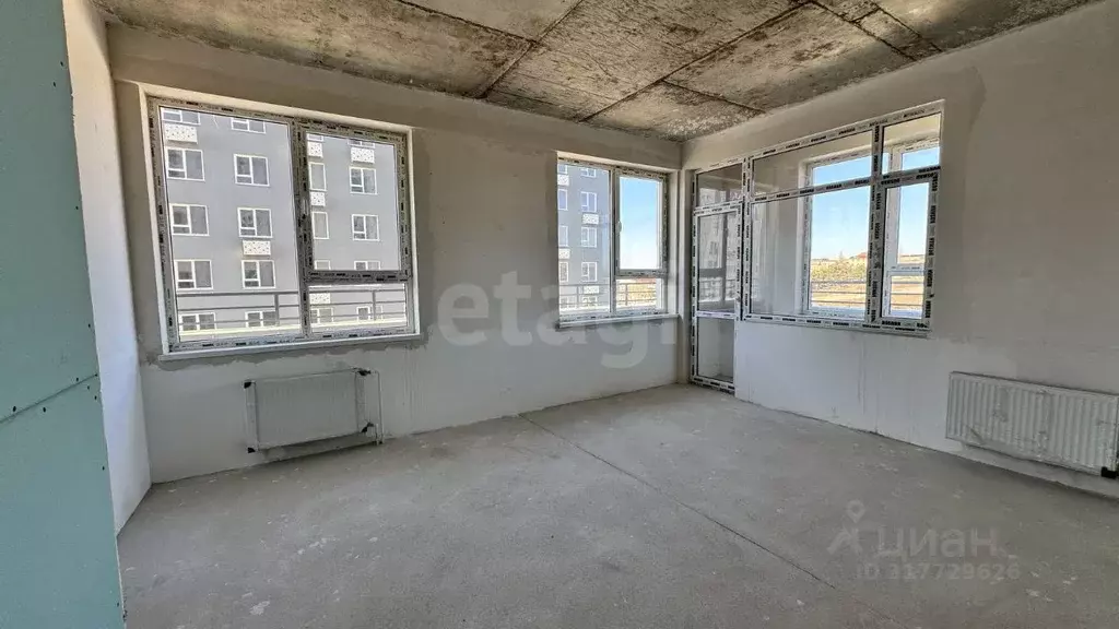 2-к кв. Крым, Симферополь просп. Александра Суворова (63.0 м) - Фото 0
