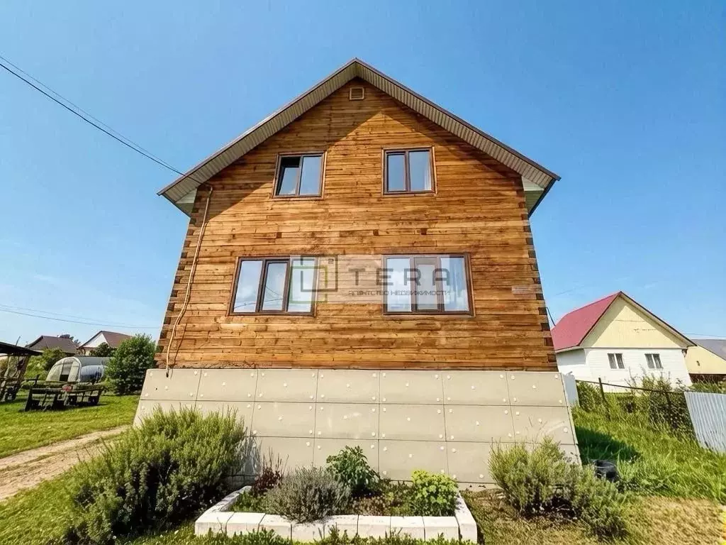Дом в Башкортостан, с. Иглино ул. Свердлова (170 м) - Фото 1