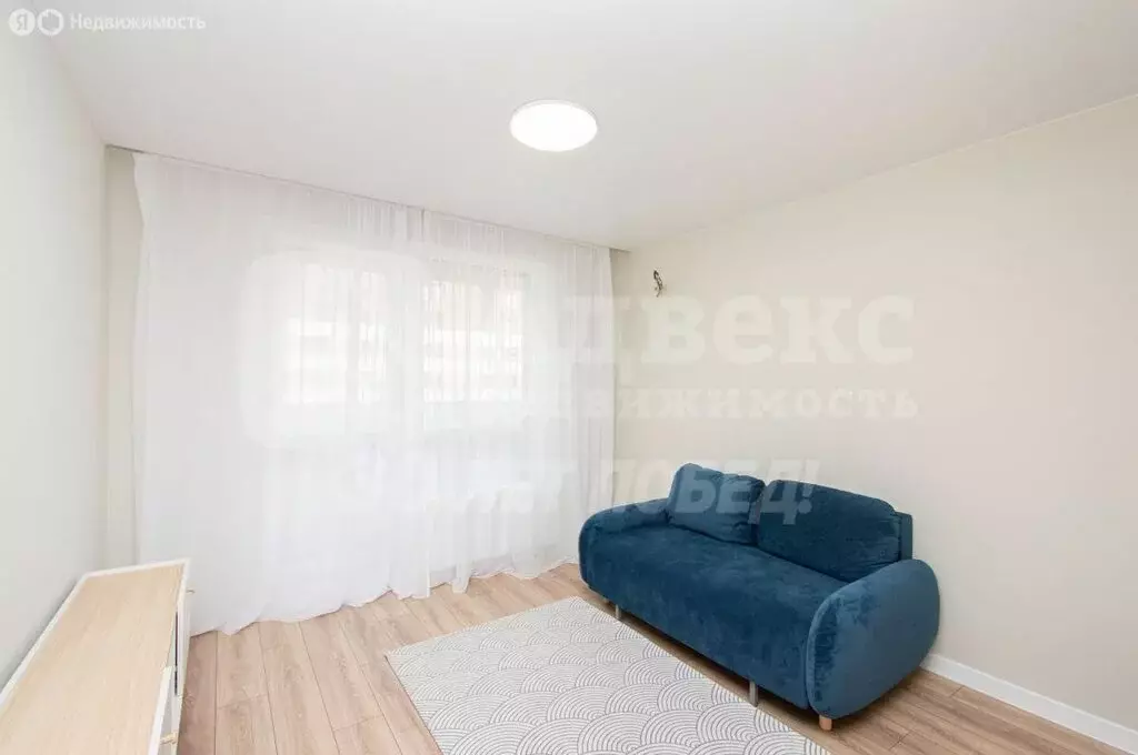 2-комнатная квартира: Тюмень, улица Геннадия Райкова, 21 (62 м) - Фото 2