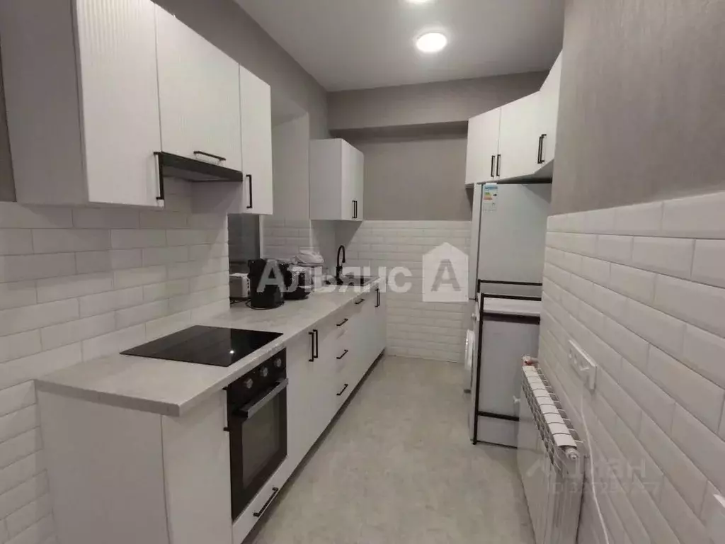 3-к кв. Ростовская область, Шахты ул. Ленина, 174 (64.0 м) - Фото 1