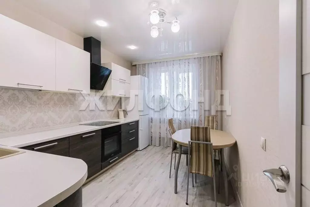 2-к кв. Новосибирская область, Новосибирск ул. Петухова, 156 (59.0 м) - Фото 1