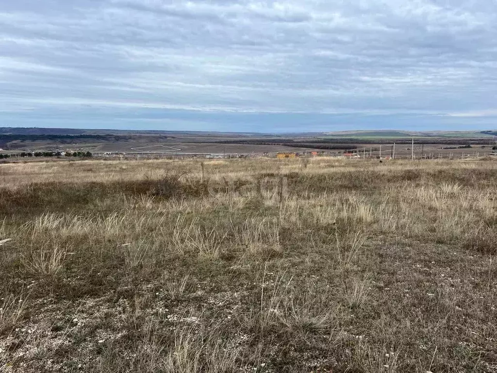Участок в Крым, Симферопольский район, Чистенское с/пос, с. Левадки, ... - Фото 0