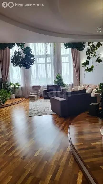 5-комнатная квартира: Тюмень, улица Пржевальского, 35к5 (212.6 м) - Фото 0