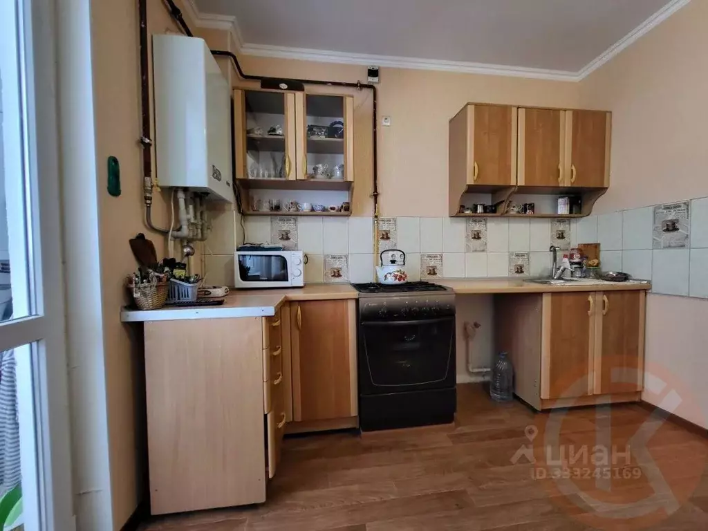 1-к кв. Крым, Евпатория ул. 9 Мая, 90 (35.4 м) - Фото 1