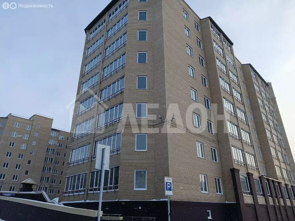 4-комнатная квартира: Омск, микрорайон Старгород, улица Нагибина, 44 ... - Фото 0