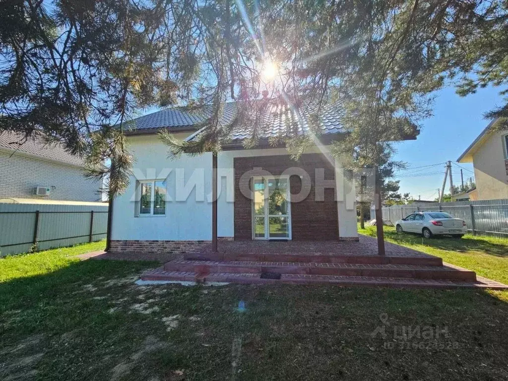 Дом в Воронежская область, с. Новая Усмань ул. Подлесная (120 м) - Фото 0
