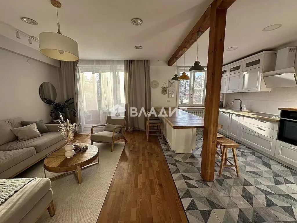 3-к кв. Бурятия, Улан-Удэ 102-й мкр, ул. Ринчино, 2В (78.8 м) - Фото 1