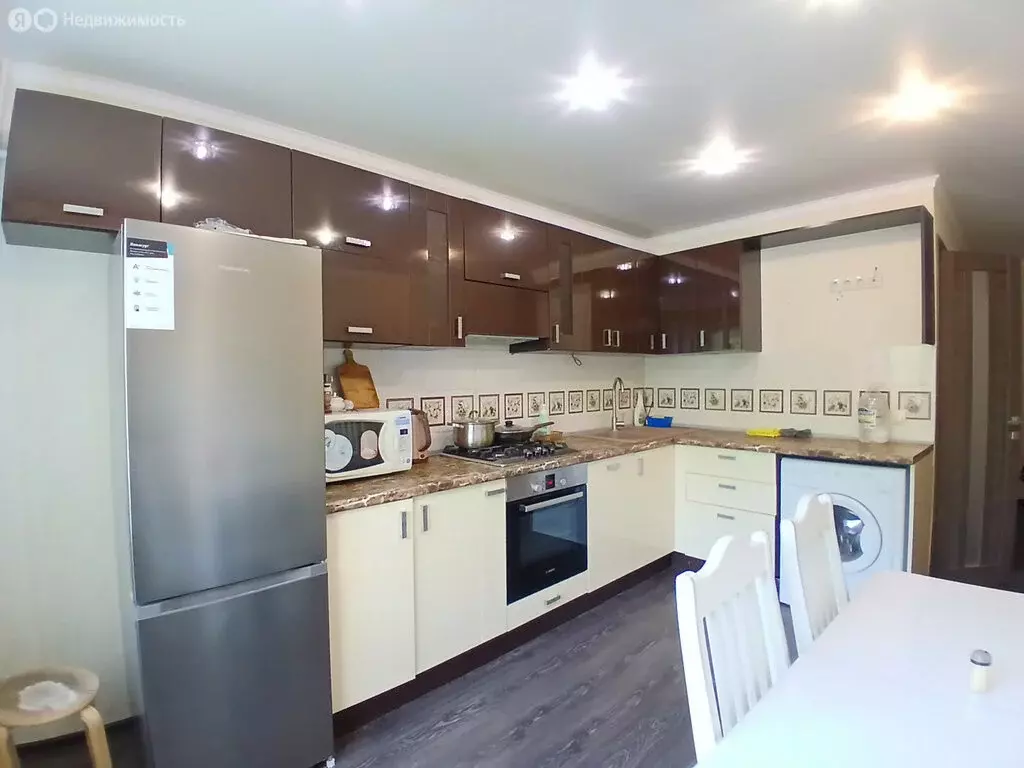 3-комнатная квартира: Аксай, Садовая улица, 22к3 (69 м) - Фото 1