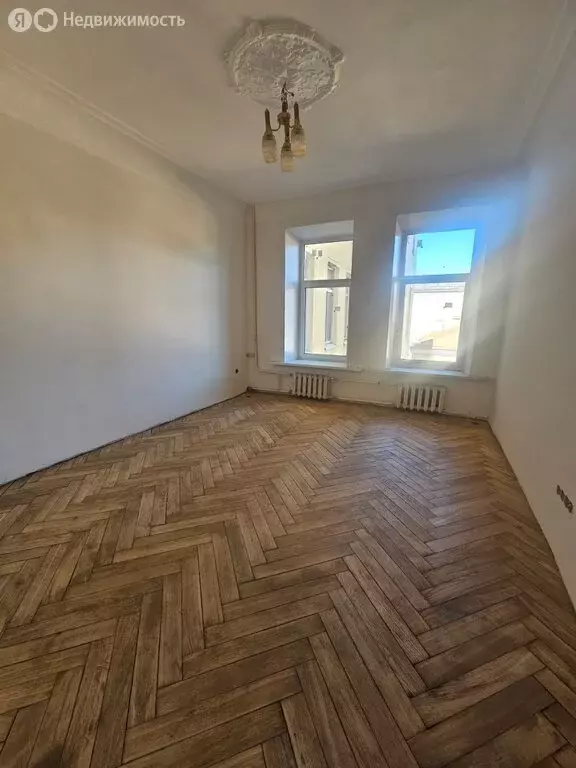 2-комнатная квартира: Санкт-Петербург, 18-я линия Васильевского ... - Фото 1