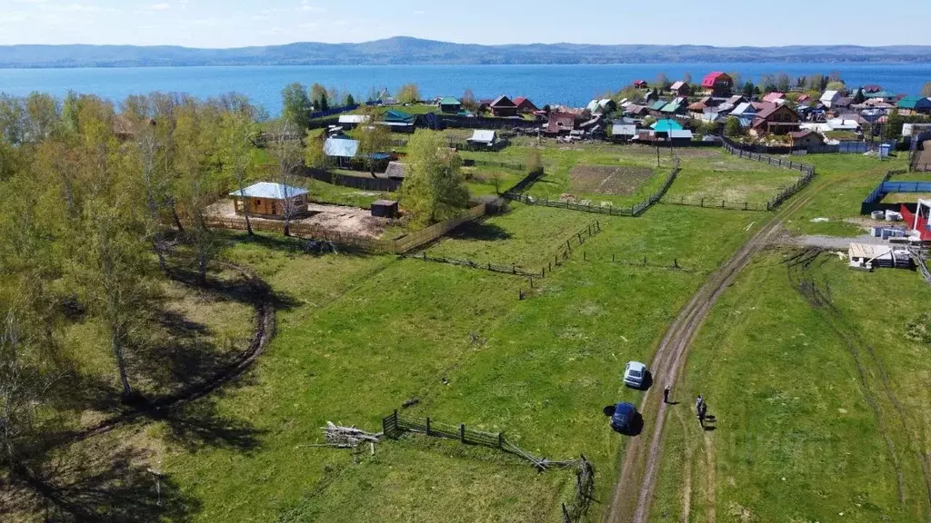 Участок в Челябинская область, Верхнеуфалейский городской округ, с. ... - Фото 0