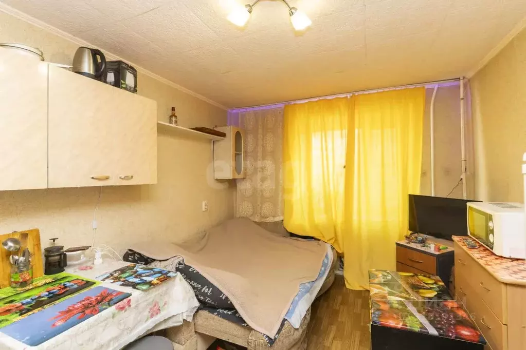 Комната Тюменская область, Тюмень ул. 30 лет Победы, 142 (13.5 м) - Фото 0