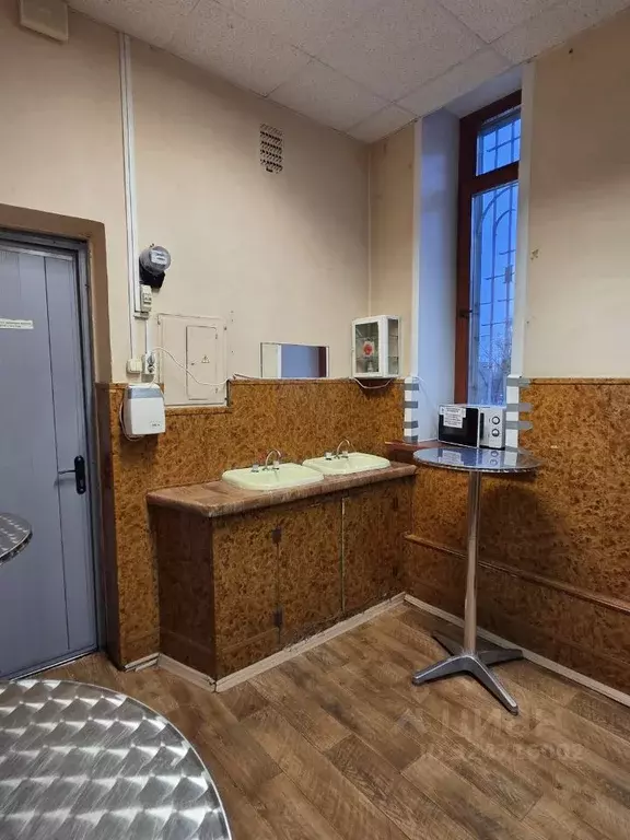 Помещение свободного назначения в Свердловская область, Екатеринбург ... - Фото 1