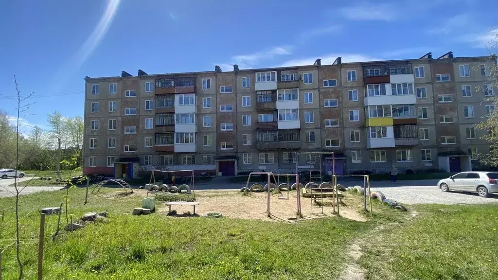 2-к кв. Пермский край, Березники ул. Мира, 37 (37.8 м) - Фото 0