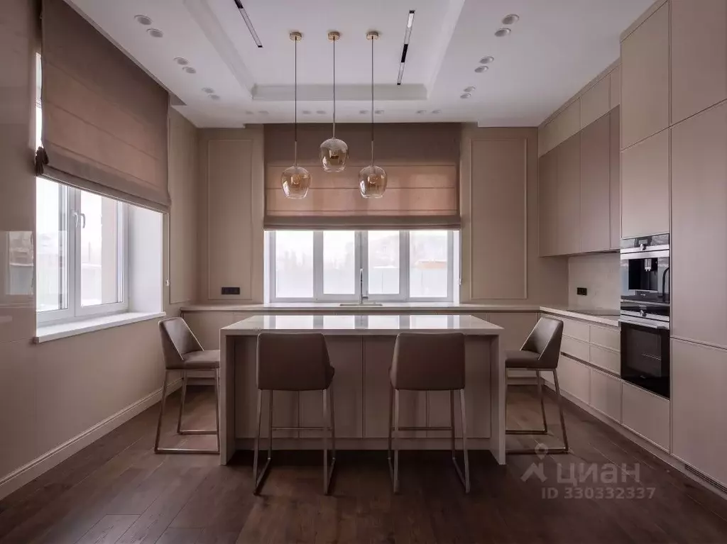 Дом в Татарстан, Казань ул. Рудольфа Нуреева, 29 (238 м) - Фото 1