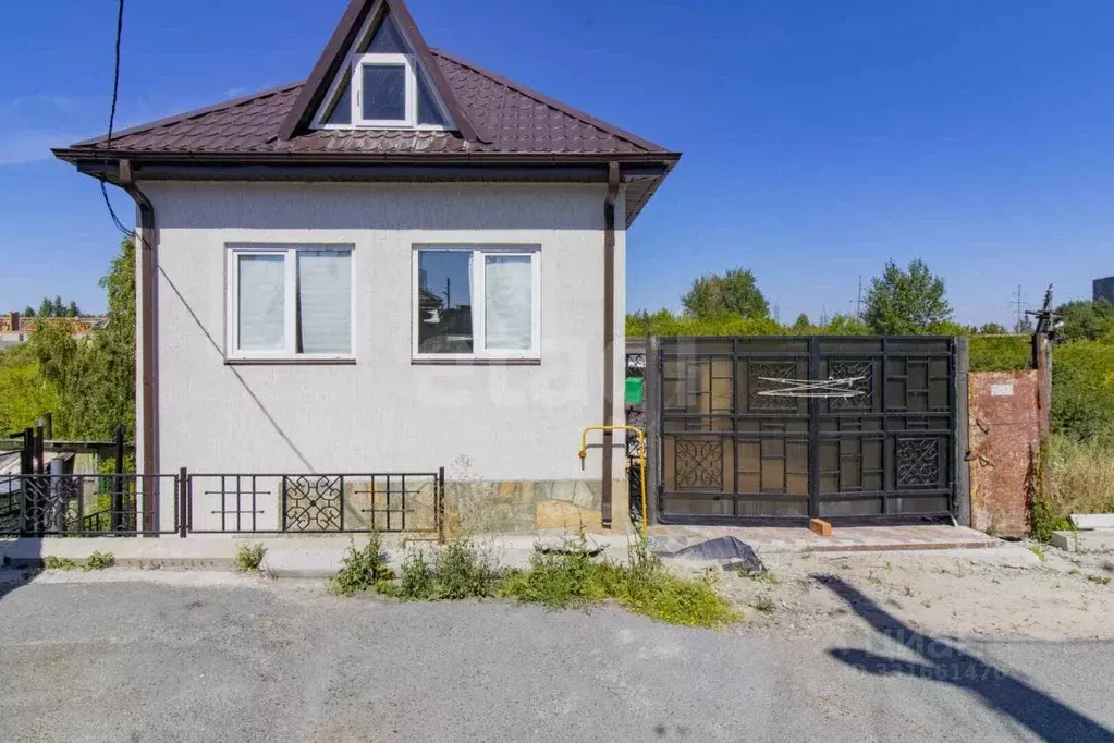 Дом в Тюменская область, Тюмень Актюбинский пер. (92 м) - Фото 1