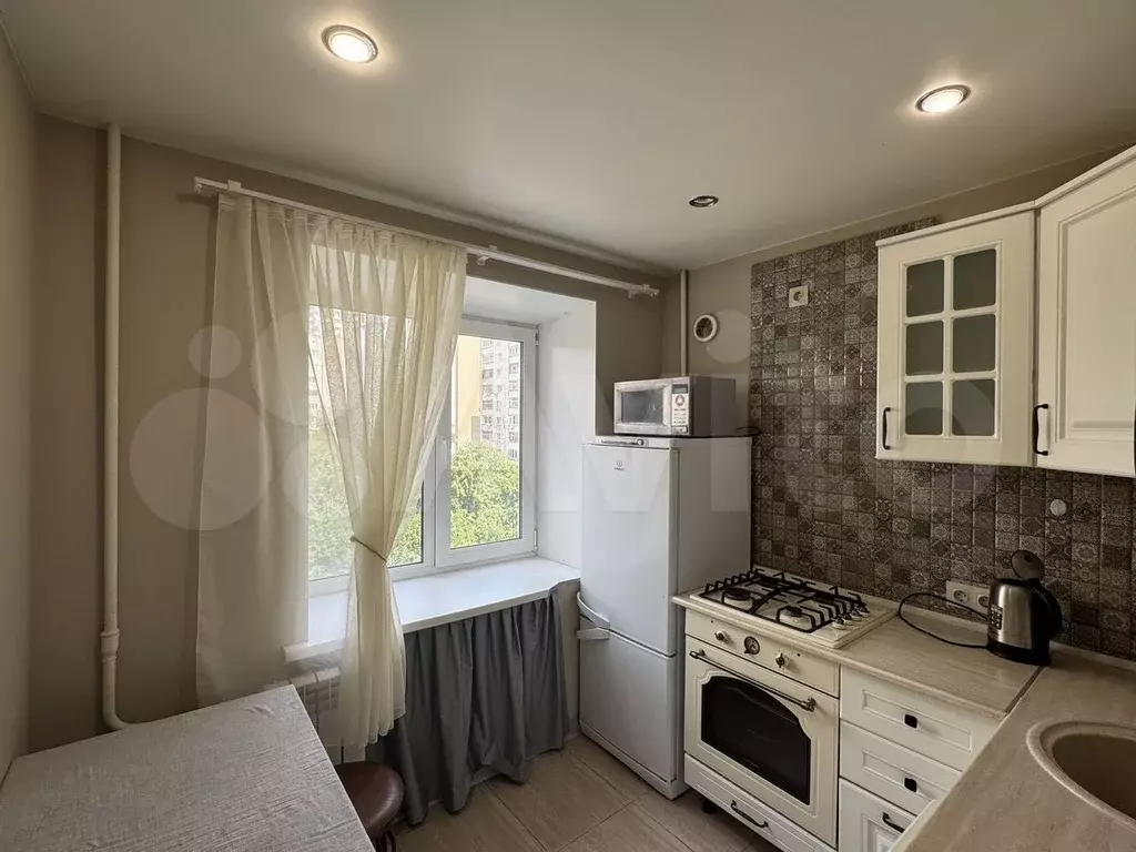 2-к. квартира, 42 м, 4/5 эт. - Фото 1