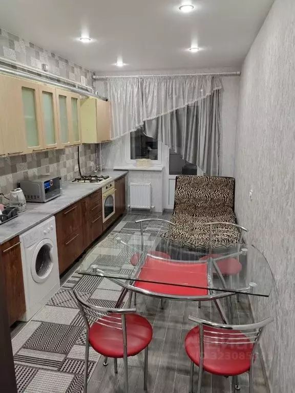 1-к кв. Адыгея, Майкоп Первомайская ул., 288 (40.0 м) - Фото 0