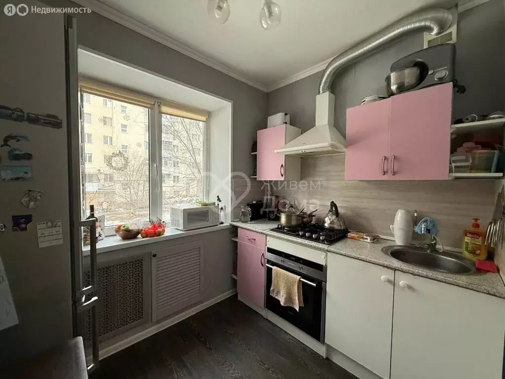 2-комнатная квартира: Волгоград, улица Маршала Ерёменко, 102 (45 м) - Фото 1