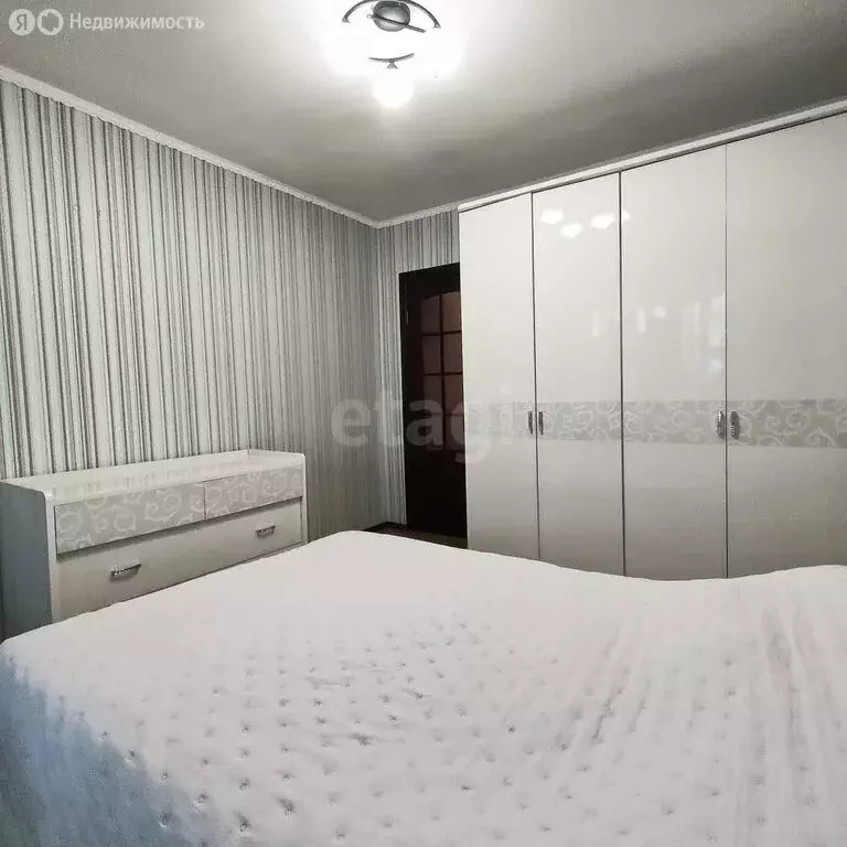 3-комнатная квартира: Тольятти, улица Свердлова, 4 (68 м) - Фото 2