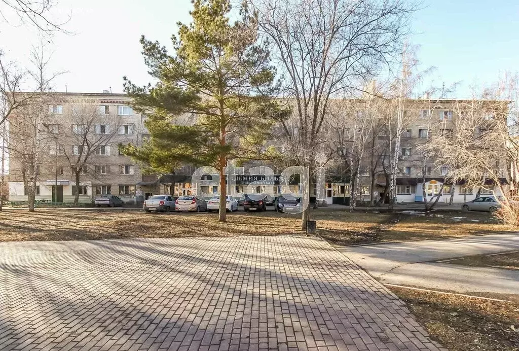 Квартира-студия: Тюмень, улица Энергетиков, 44А (13.1 м) - Фото 1