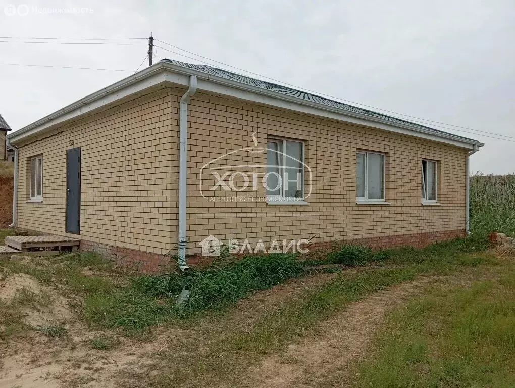 Дом в Элиста, улица Канукова (105 м) - Фото 1