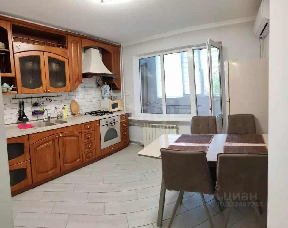 2-к кв. Краснодарский край, Ейск Коммунистическая ул. (51.8 м) - Фото 1