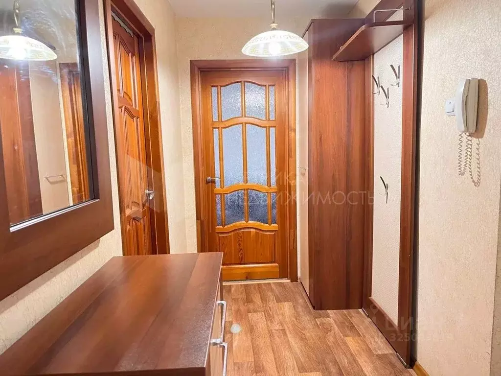 3-к кв. Тюменская область, Тюмень ул. Елизарова, 8 (56.9 м) - Фото 1